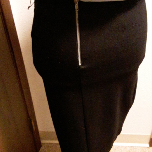Have Jet Black Pencil Skirt - Picture 5 of 8